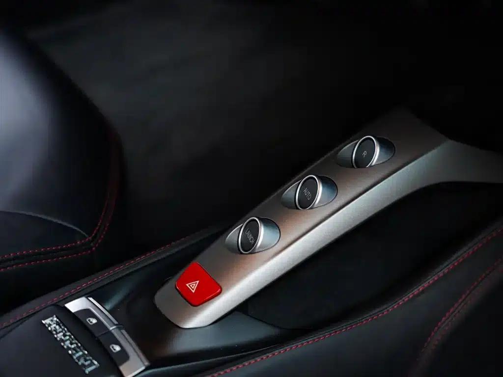 2015 Ferrari 488 GTB — миниатюра 39