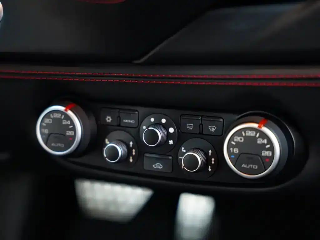 2015 Ferrari 488 GTB — миниатюра 42