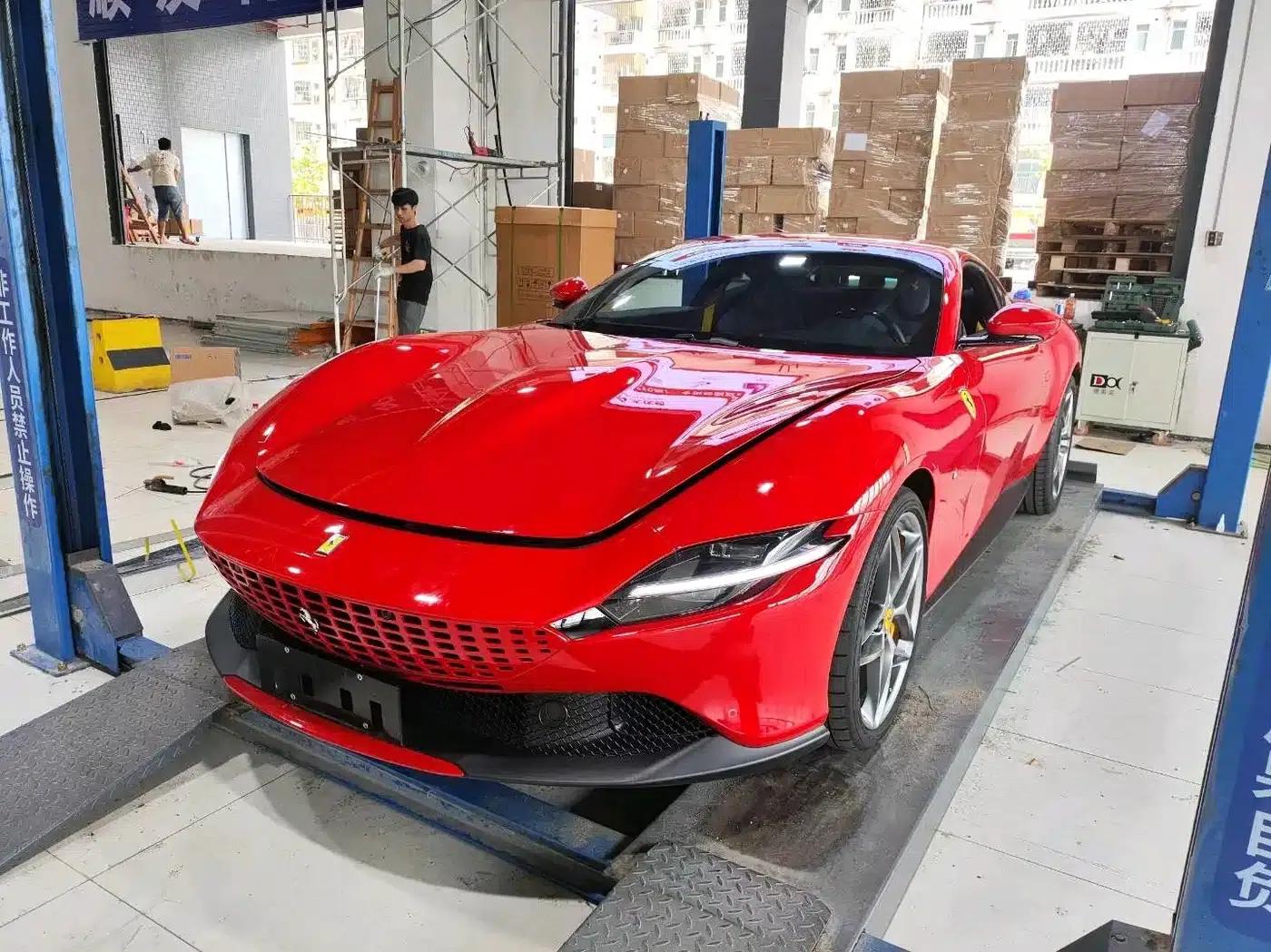 Roma 2020 3.9T V8 — миниатюра 1