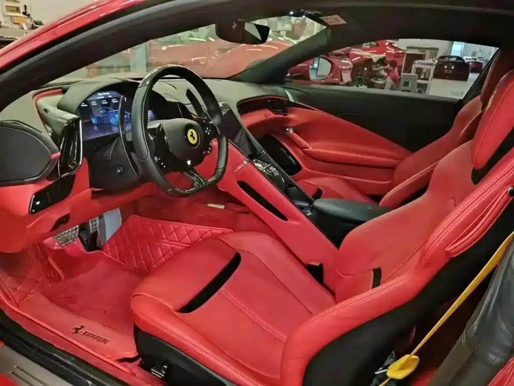 Roma 2020 3.9T V8 — миниатюра 4
