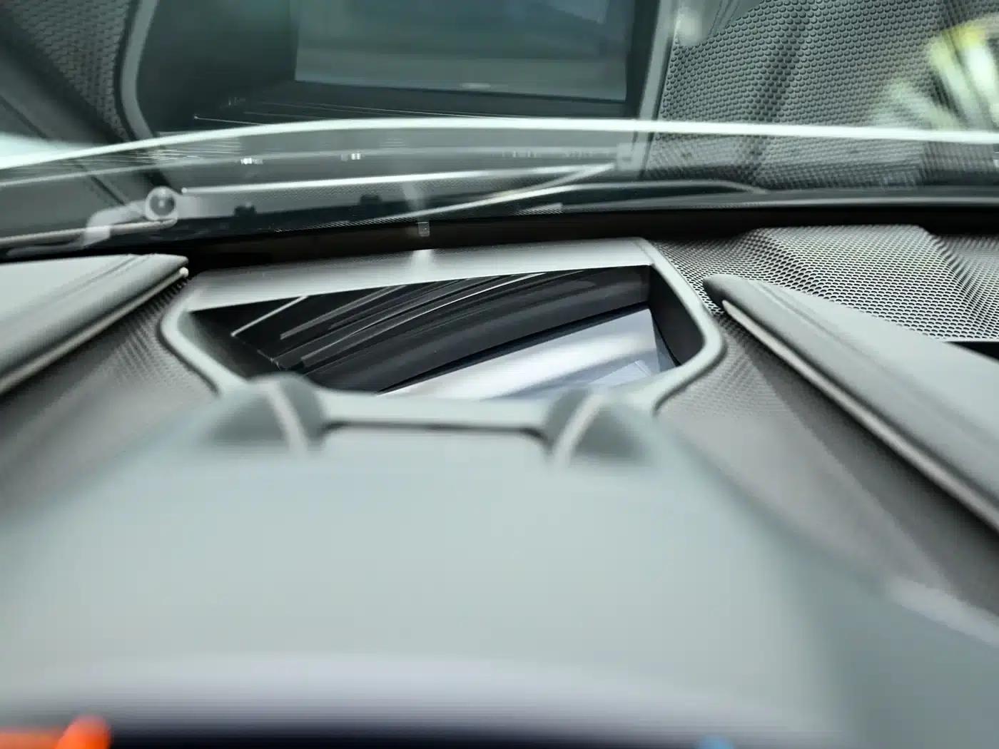 SF90 2021 3.9T V8 Spider — миниатюра 27