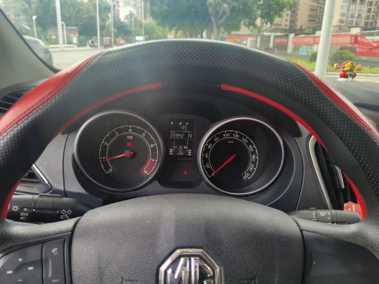 MG GT 2016 1.5T Automatic Value-Added Luxury Edition — миниатюра 13