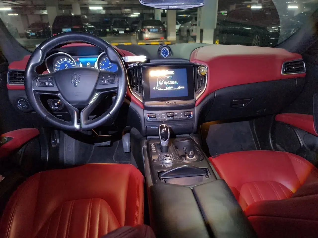Maserati Ghibli 2017 3.0T Standard Edition — миниатюра 10