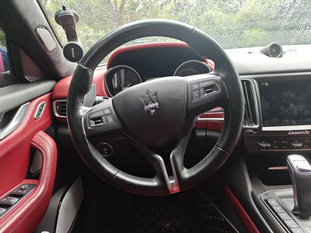 Maserati Levante 2016 3.0T Standard Edition — миниатюра 11