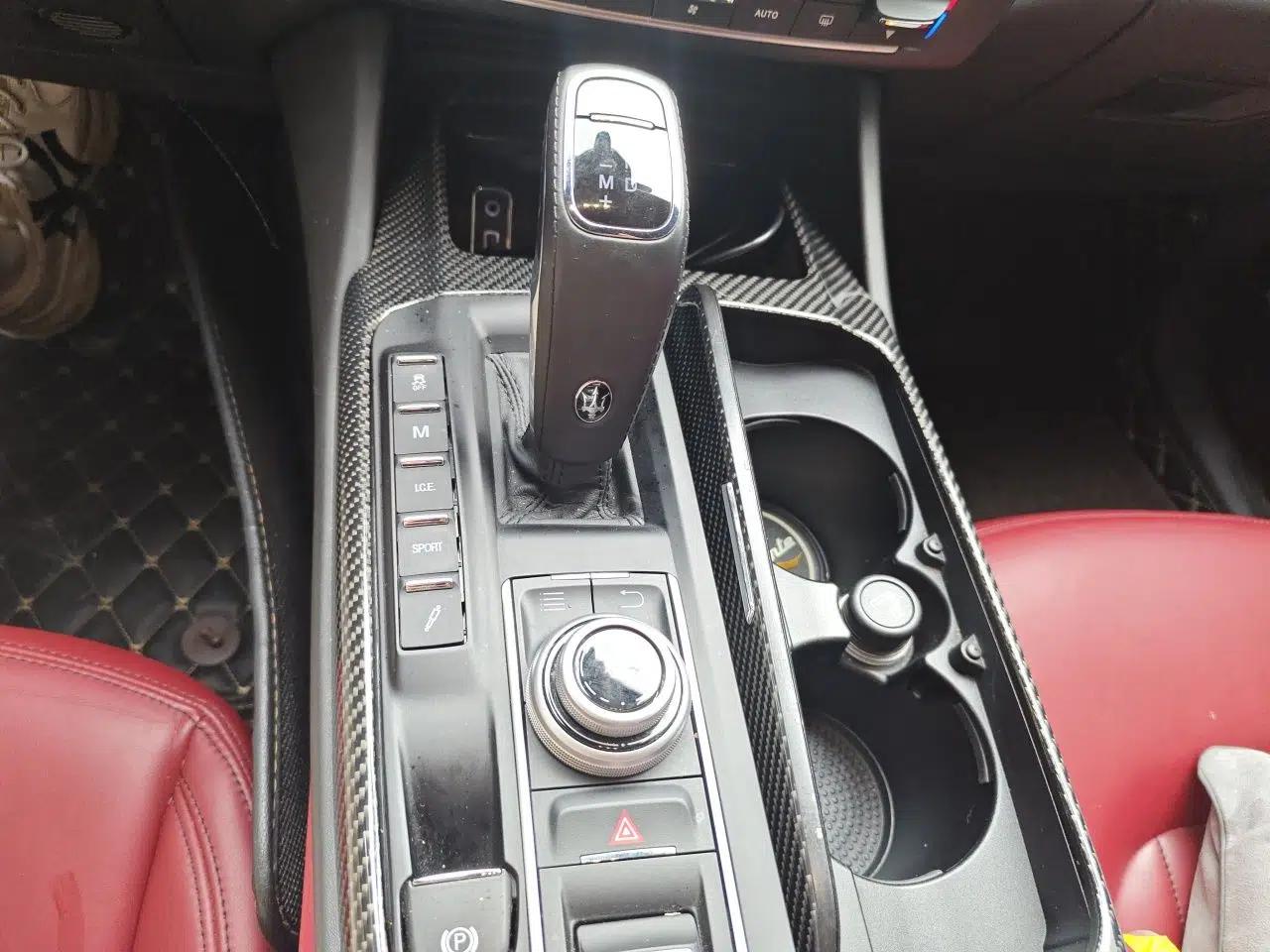 Maserati Levante 2016 3.0T Standard Edition — миниатюра 15