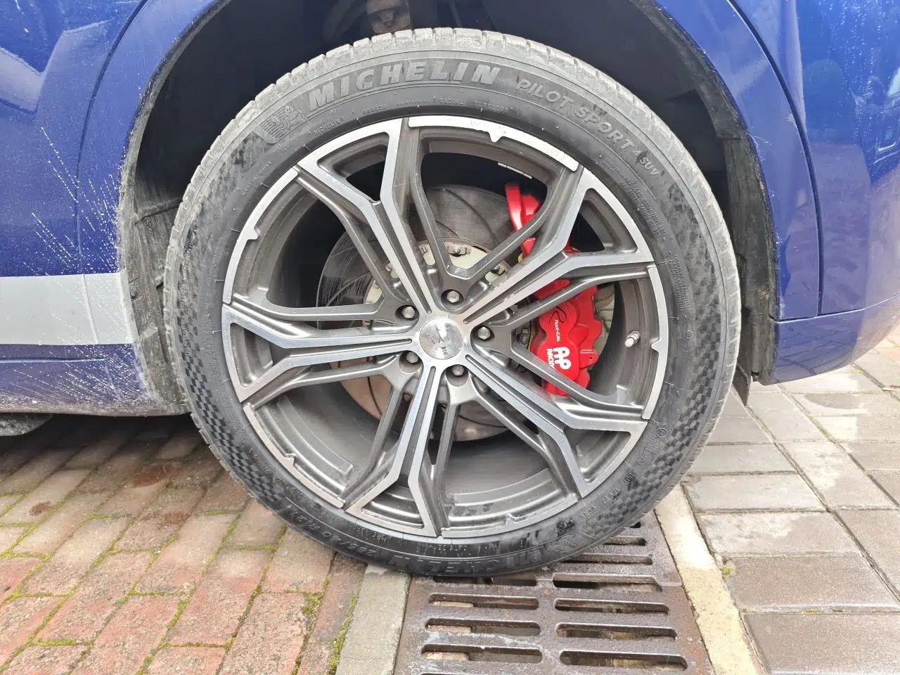 Maserati Levante 2016 3.0T Standard Edition — миниатюра 8