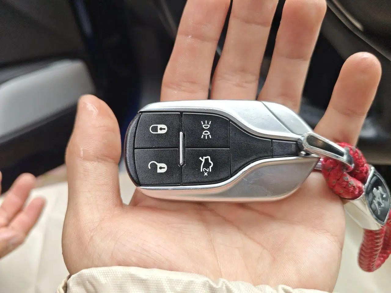 Maserati Levante 2016 3.0T Standard Edition — миниатюра 9