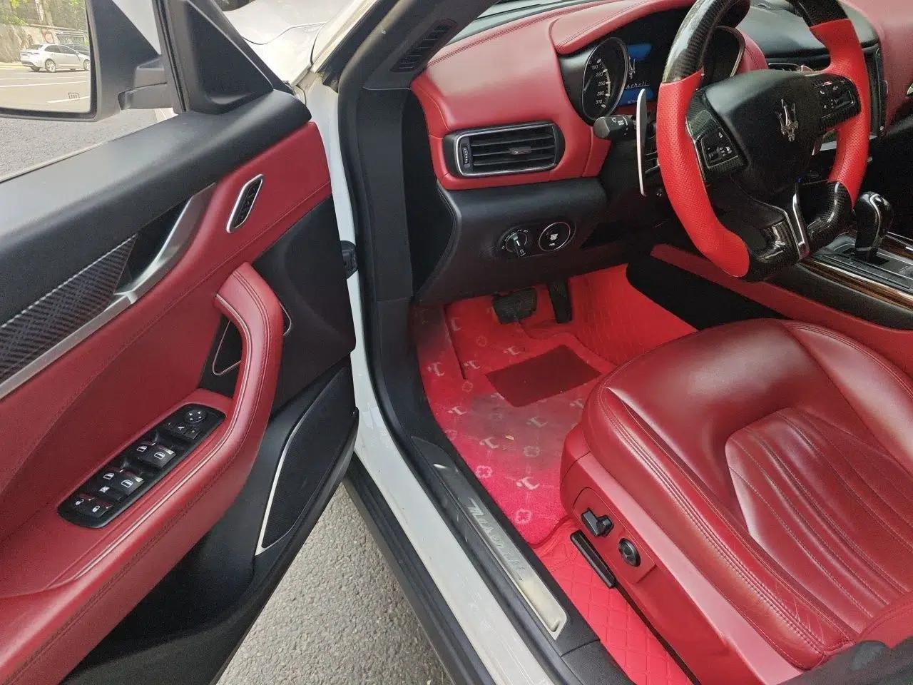 Maserati Levante 2016 3.0T Standard Edition — миниатюра 17