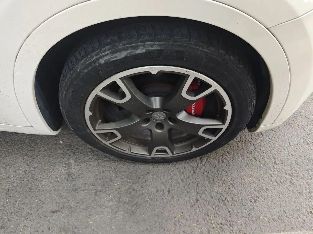 Maserati Levante 2016 3.0T Standard Edition — миниатюра 8