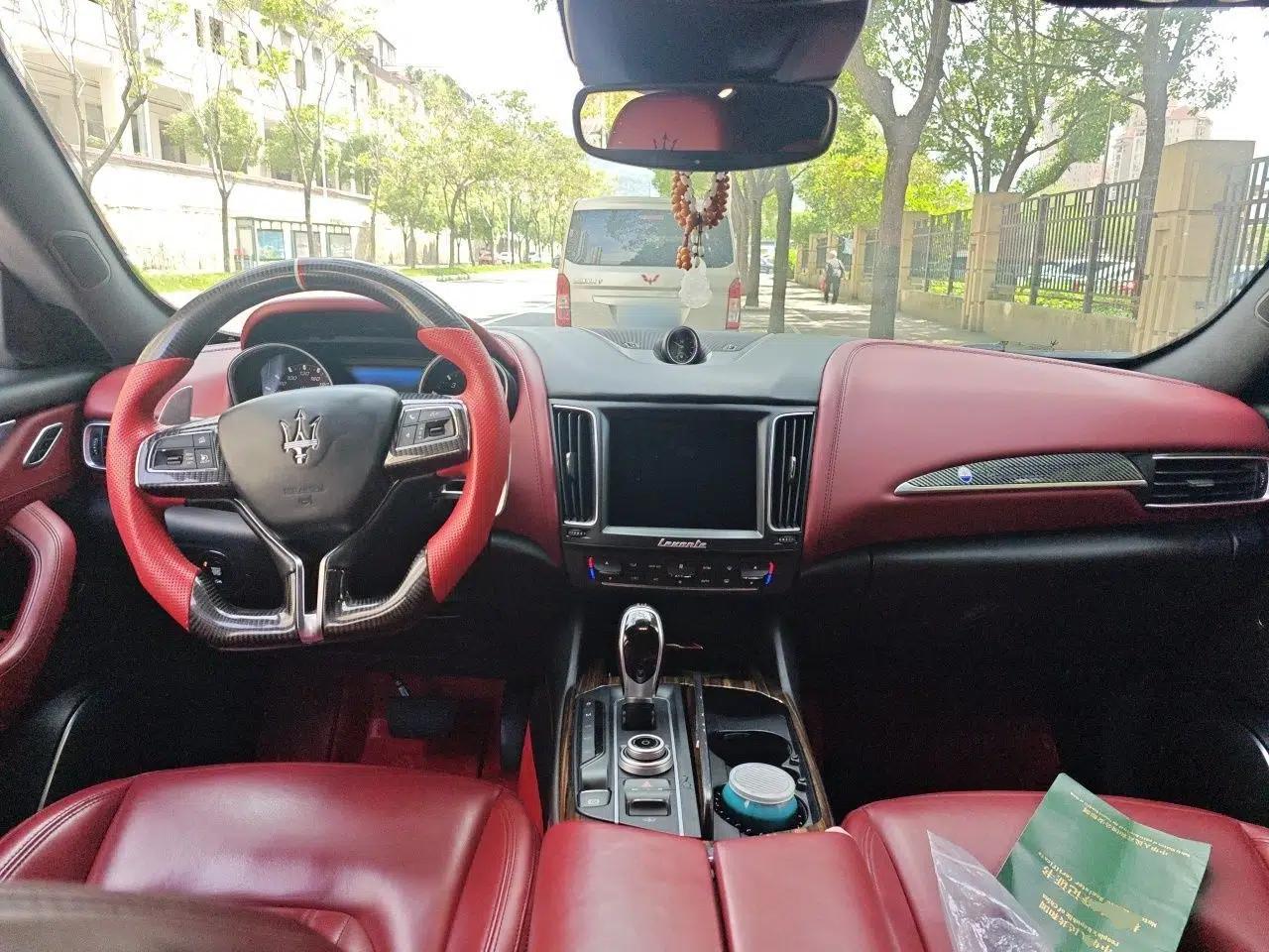 Maserati Levante 2016 3.0T Standard Edition — миниатюра 10