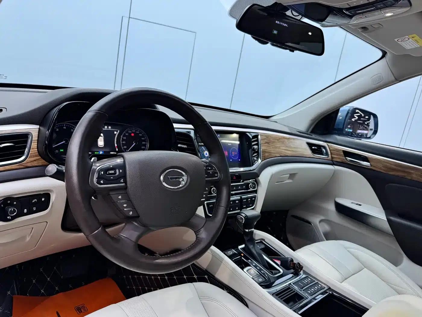 Trumpchi GS8 2017 320T 2WD Luxury Intelligent Connected Edition (7-seater) — миниатюра 16