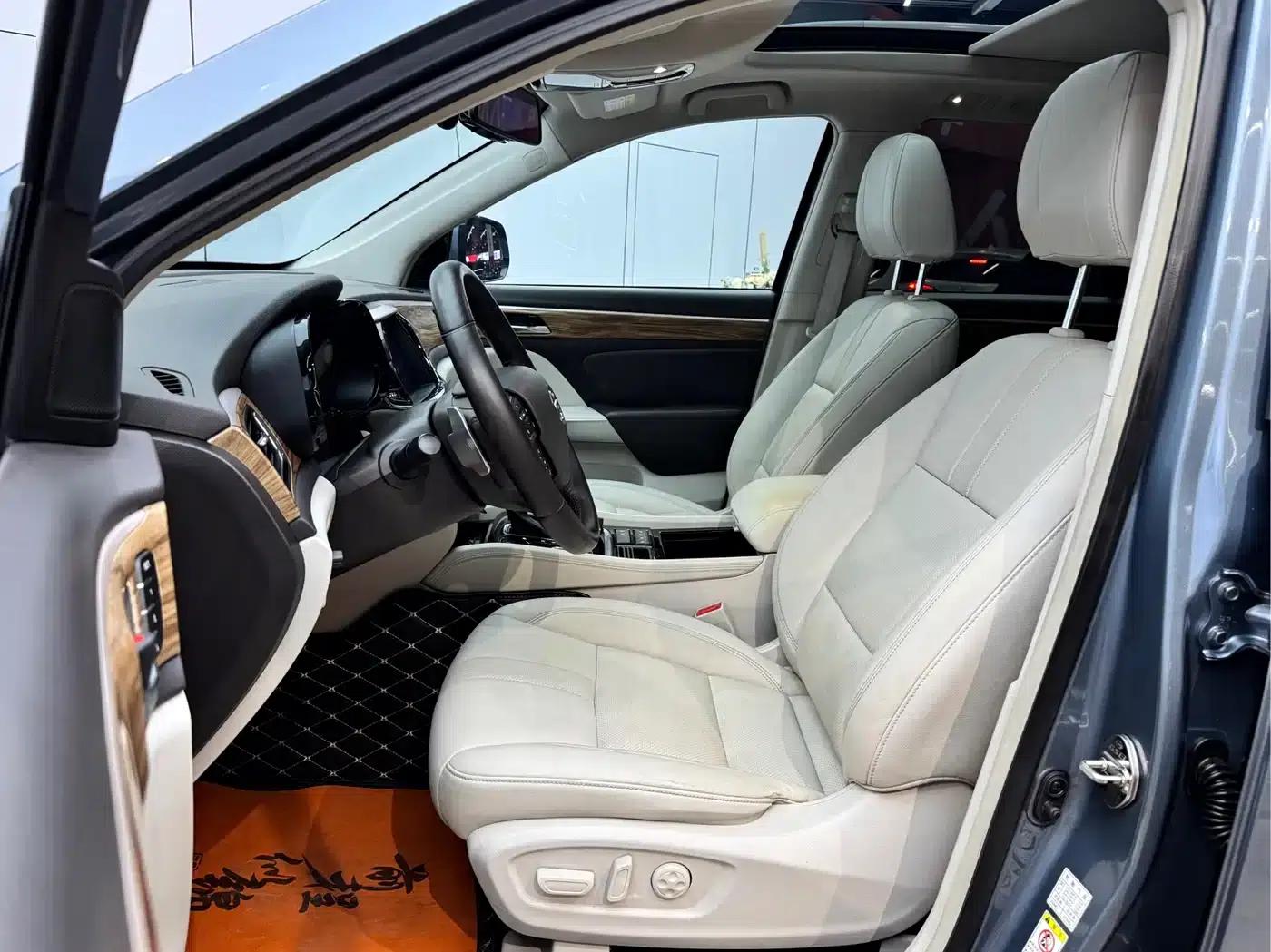 Trumpchi GS8 2017 320T 2WD Luxury Intelligent Connected Edition (7-seater) — миниатюра 17