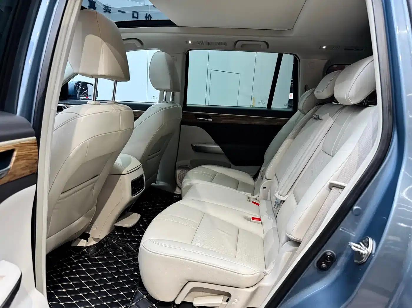 Trumpchi GS8 2017 320T 2WD Luxury Intelligent Connected Edition (7-seater) — миниатюра 18