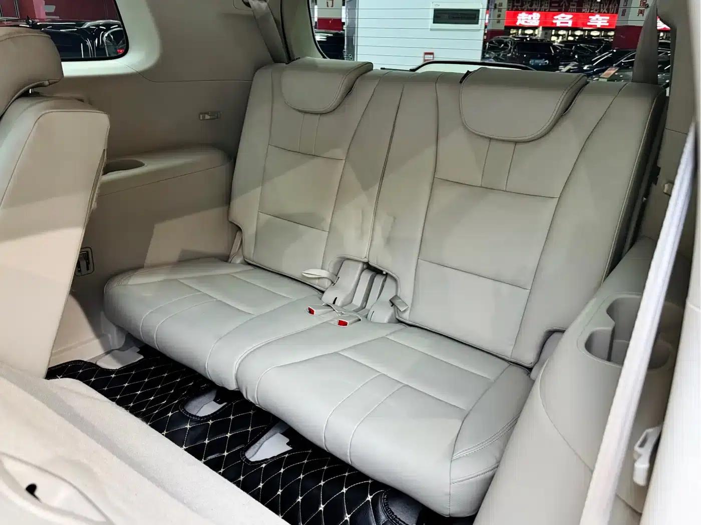 Trumpchi GS8 2017 320T 2WD Luxury Intelligent Connected Edition (7-seater) — миниатюра 19