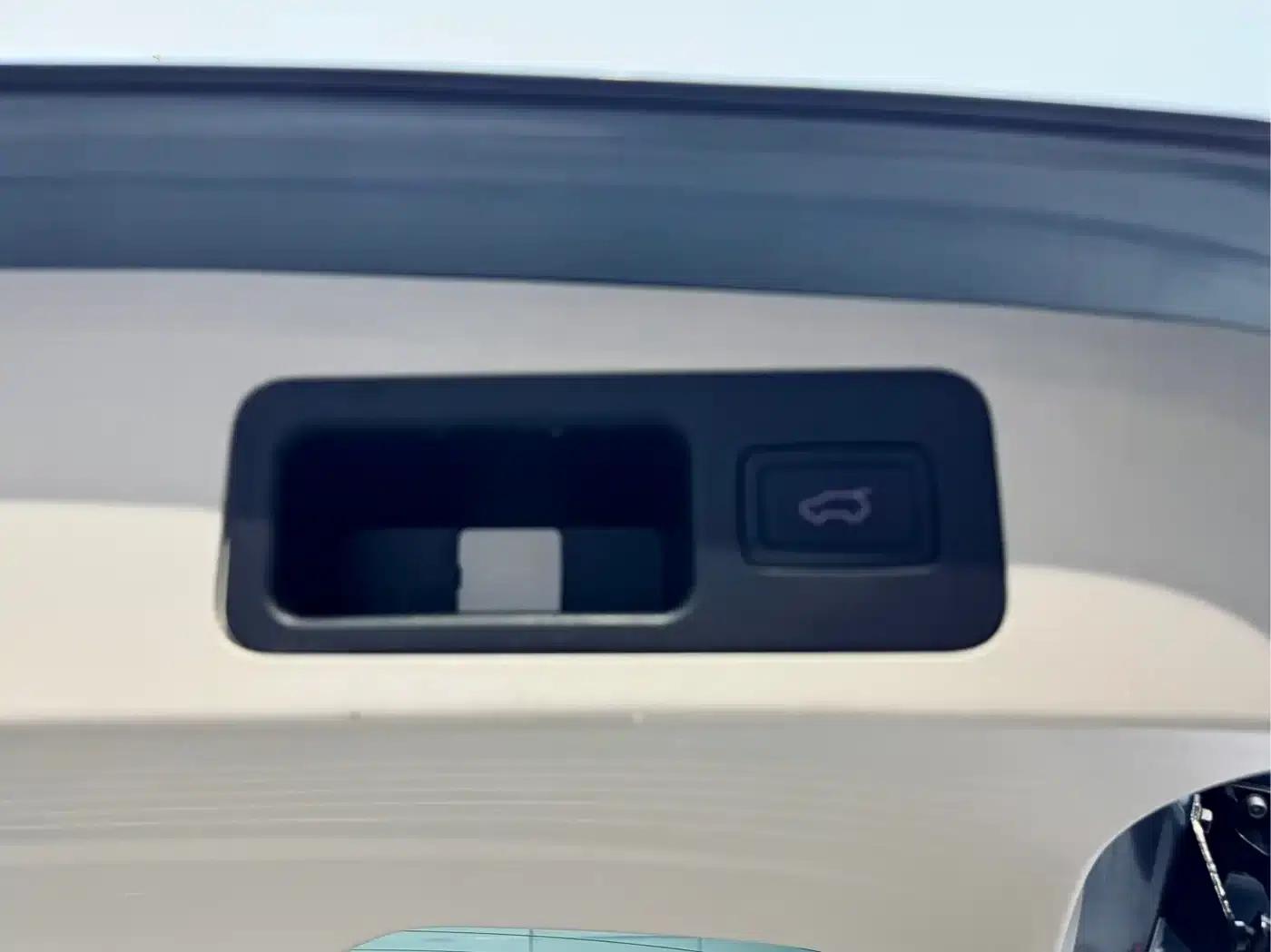 Trumpchi GS8 2017 320T 2WD Luxury Intelligent Connected Edition (7-seater) — миниатюра 7