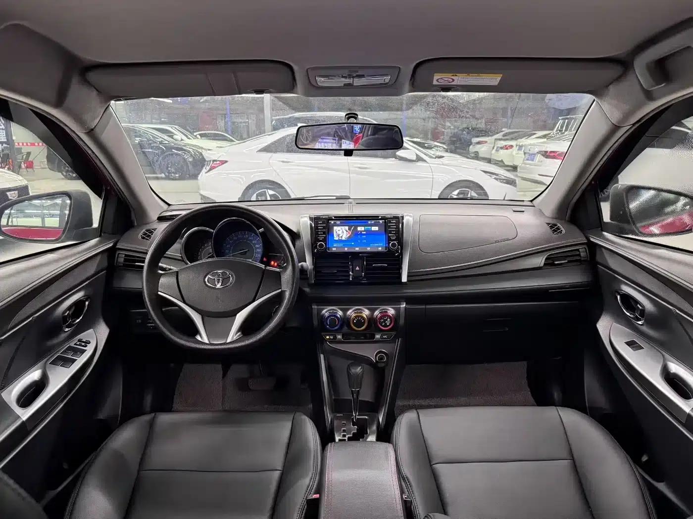 Trumpchi GS8 2022 Hybrid Series 2.0TM 2WD Premium Edition (7-seater) — миниатюра 14
