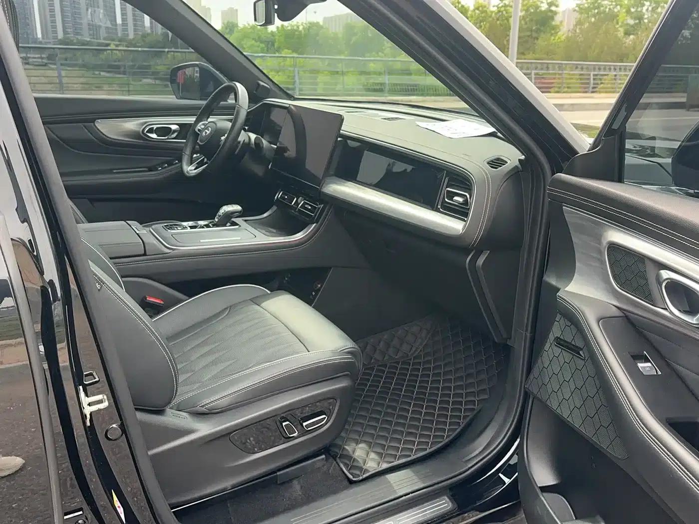 Trumpchi GS8 2022 Navigator Series 2.0TGDI 2WD Luxury Intelligent Connected Edition (7-seater) — миниатюра 24