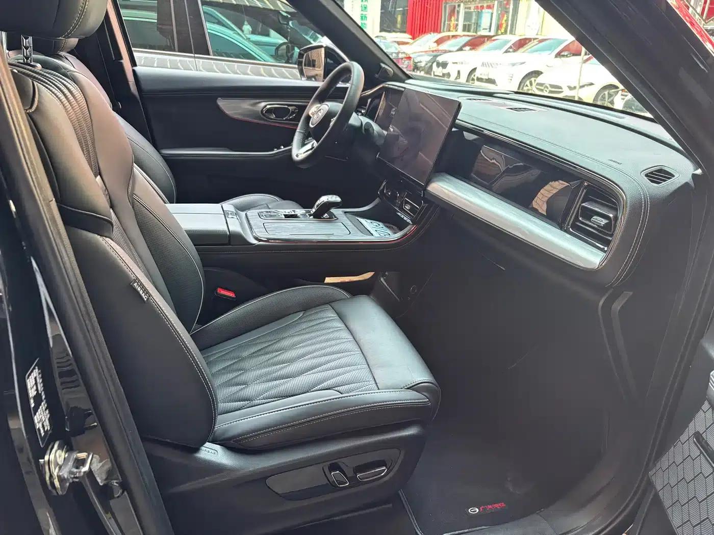 Trumpchi GS8 2022 Hybrid Series 2.0TM 2WD Premium Edition (7-seater) — миниатюра 5