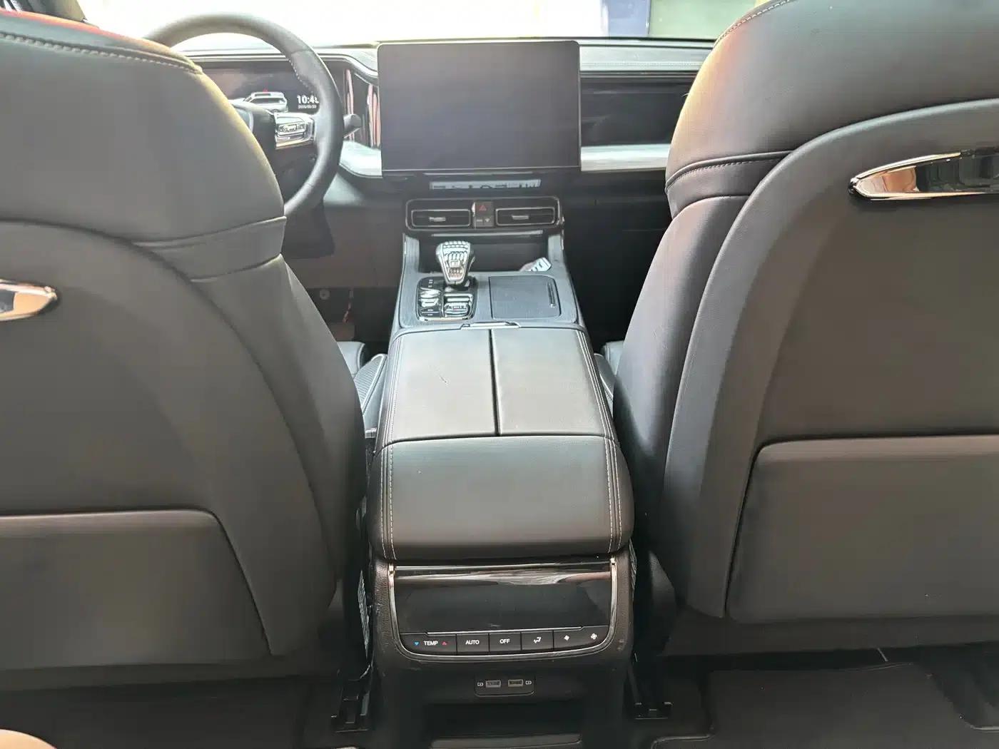 Trumpchi GS8 2022 Hybrid Series 2.0TM 2WD Premium Edition (7-seater) — миниатюра 10