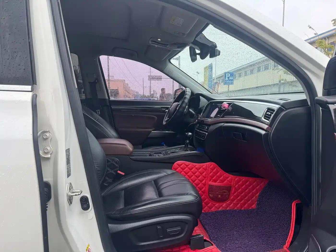 Trumpchi GS8 2017 320T 2WD Luxury Intelligent Connected Edition (7-seater) — миниатюра 12