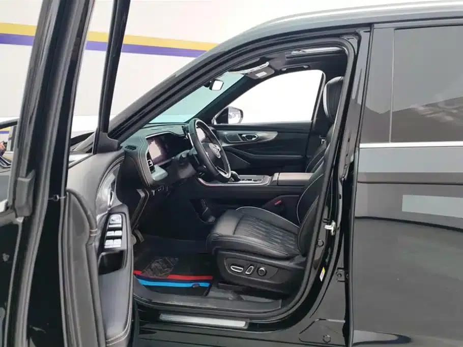 Trumpchi GS8 2022 Navigator Series 2.0TGDI 2WD Premium Edition (7-seater) — миниатюра 9