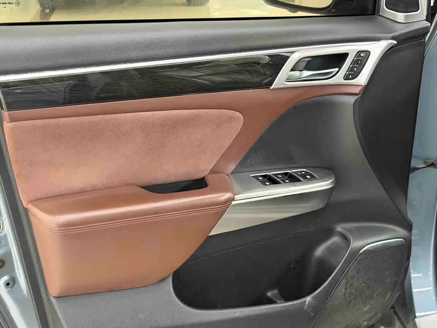 Trumpchi GS8 2017 320T 2WD Luxury Intelligent Connected Edition (7-seater) — миниатюра 8