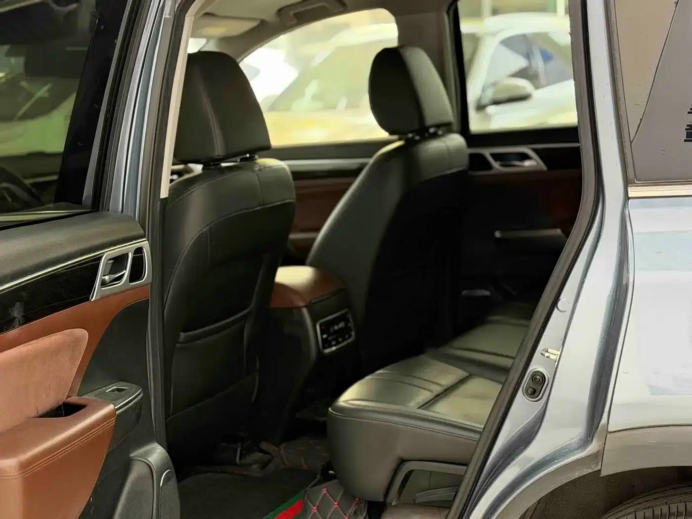 Trumpchi GS8 2017 320T 2WD Luxury Intelligent Connected Edition (7-seater) — миниатюра 10