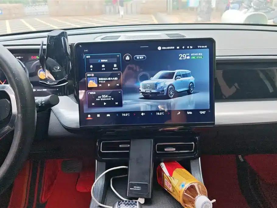 Trumpchi GS8 2022 Navigator Series 2.0TGDI 2WD Luxury Intelligent Connected Edition (7-seater) — миниатюра 13