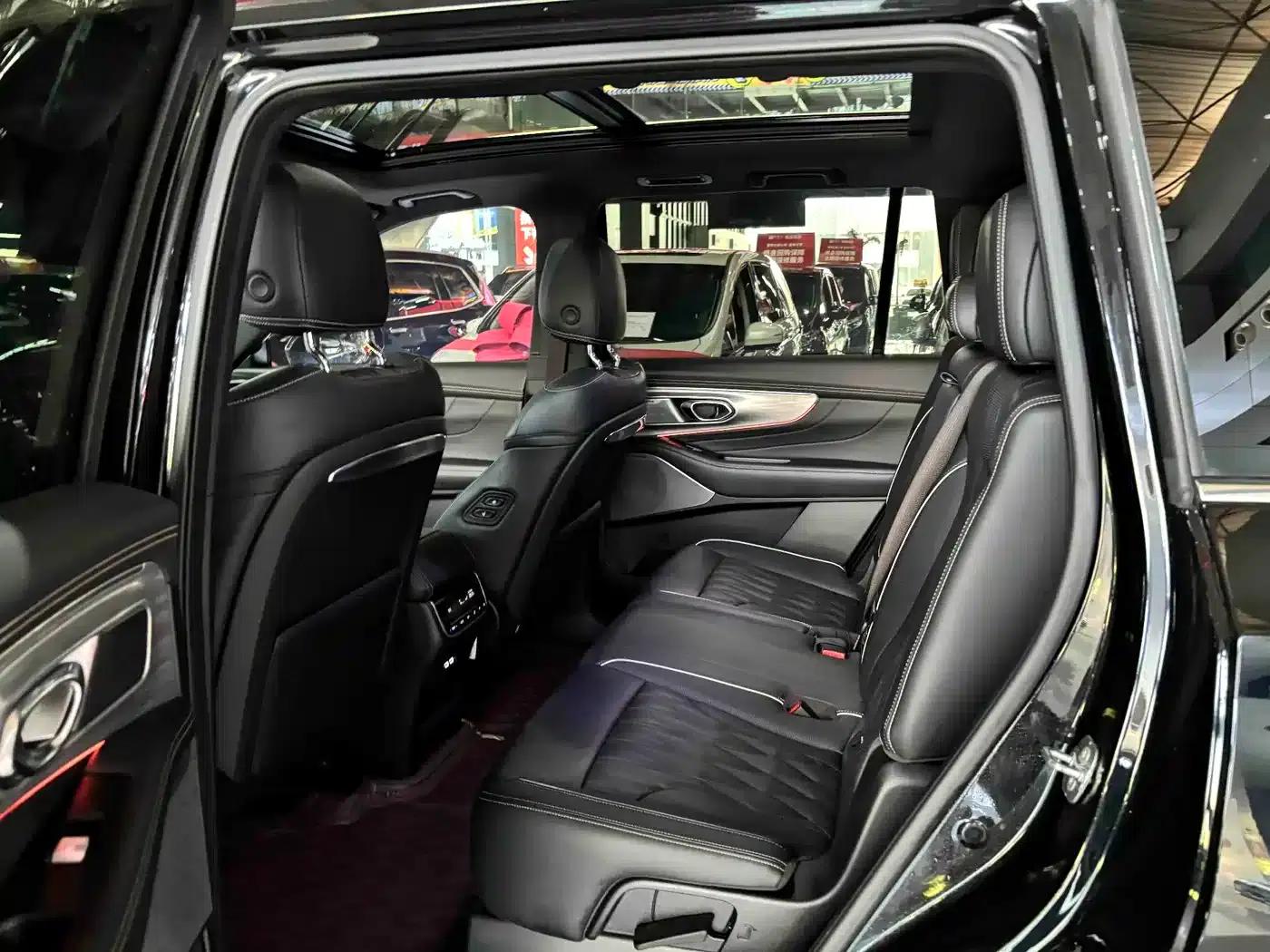 Trumpchi GS8 2022 Navigator Series 2.0TGDI 2WD Premium Edition (7-seater) — миниатюра 11
