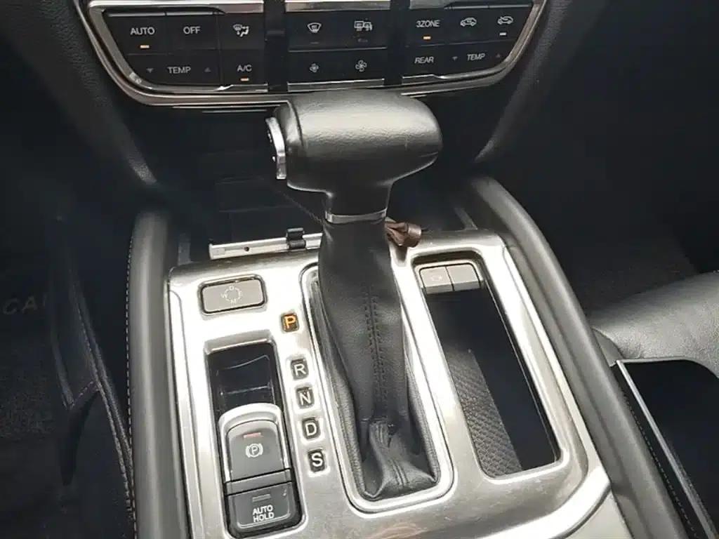 Trumpchi GS8 2017 320T 2WD Luxury Intelligent Connected Edition (7-seater) — миниатюра 14