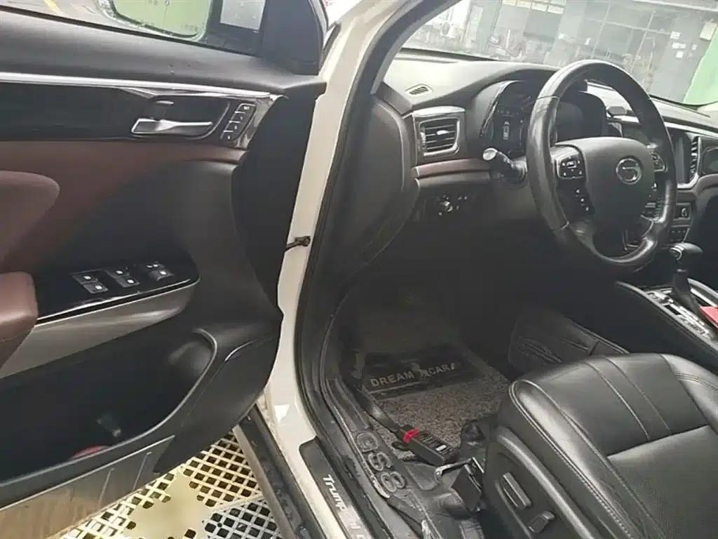 Trumpchi GS8 2017 320T 2WD Luxury Intelligent Connected Edition (7-seater) — миниатюра 16