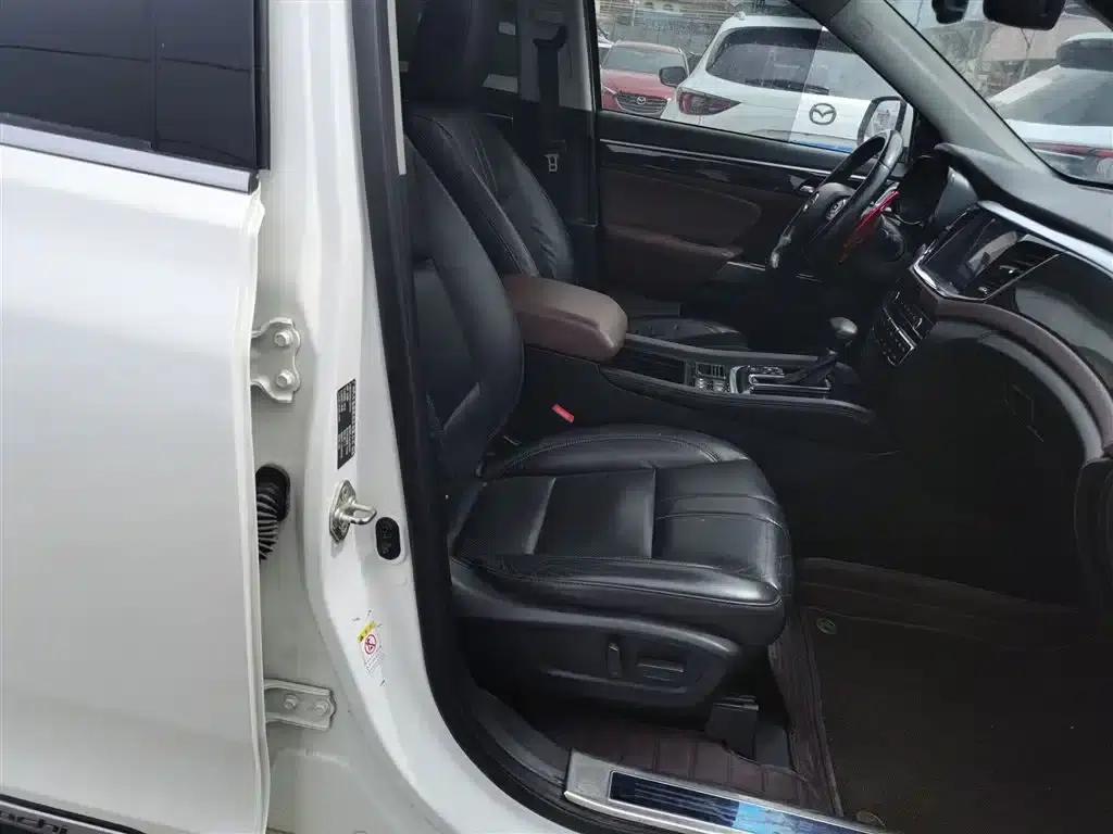 Trumpchi GS8 2017 320T 2WD Luxury Intelligent Connected Edition (7-seater) — миниатюра 25