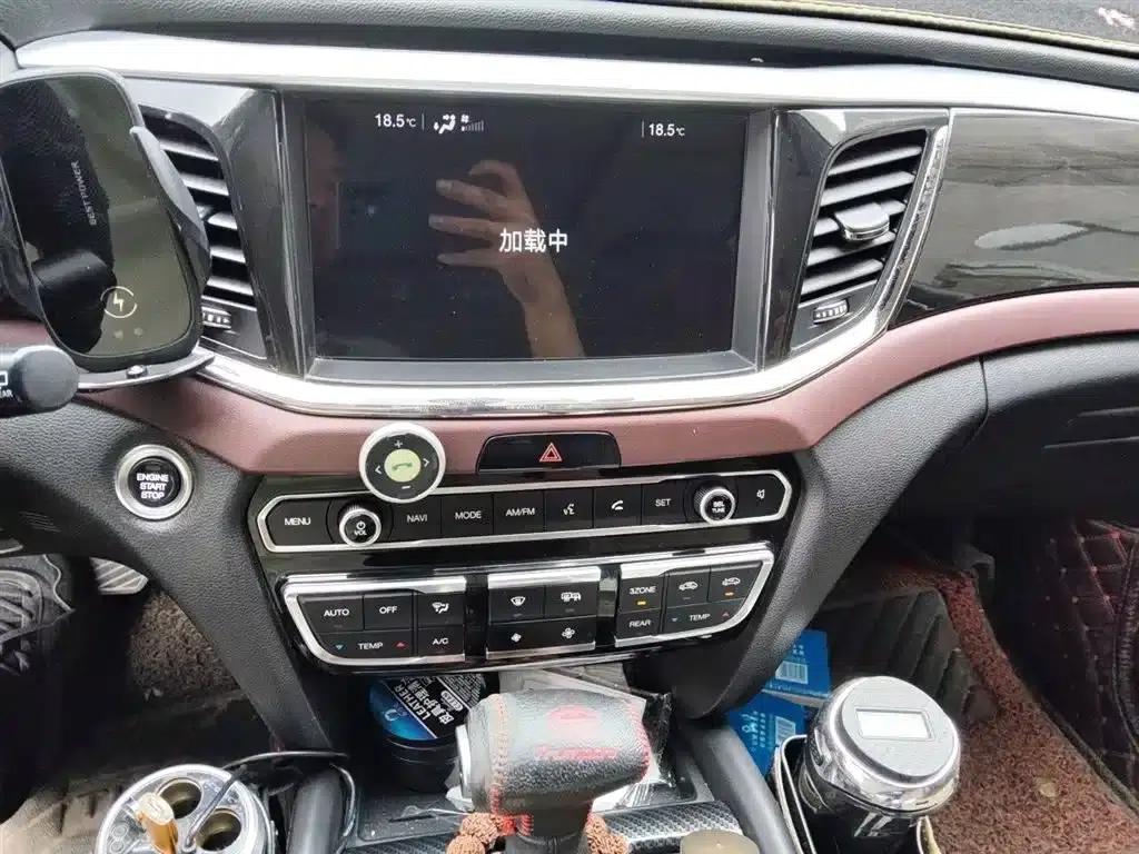 Trumpchi GS8 2017 320T 2WD Luxury Intelligent Connected Edition (7-seater) — миниатюра 6
