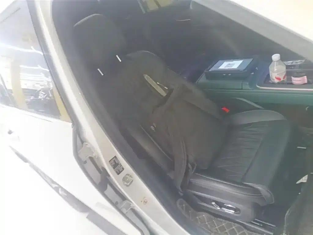 Trumpchi GS8 2022 Navigator Series 2.0TGDI 4WD Luxury Intelligent Connected Edition (7-seater) — миниатюра 25
