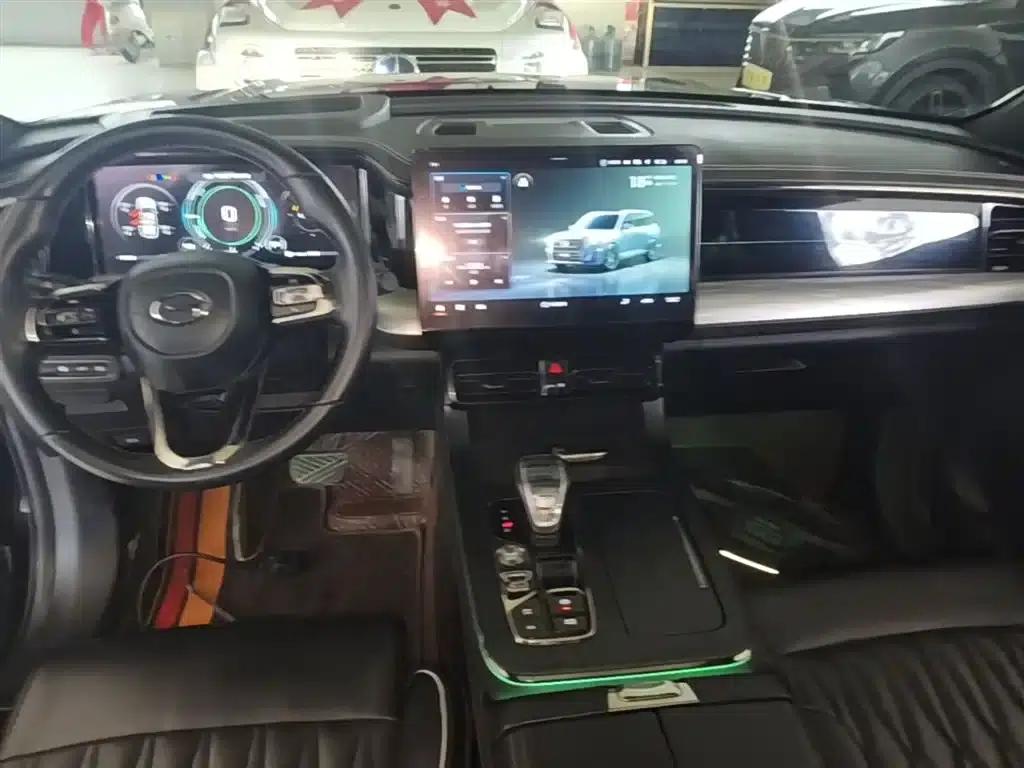 Trumpchi GS8 2022 Hybrid Series 2.0TM 2WD Premium Edition (7-seater) — миниатюра 13