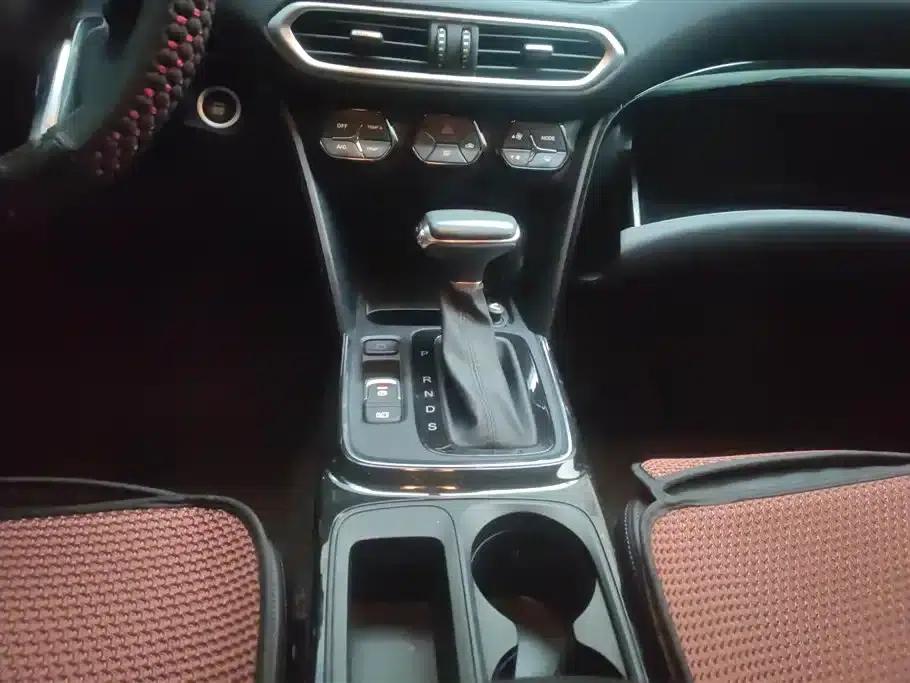 Trumpchi GS4 2018 235T Automatic 2WD Elite Edition — миниатюра 16