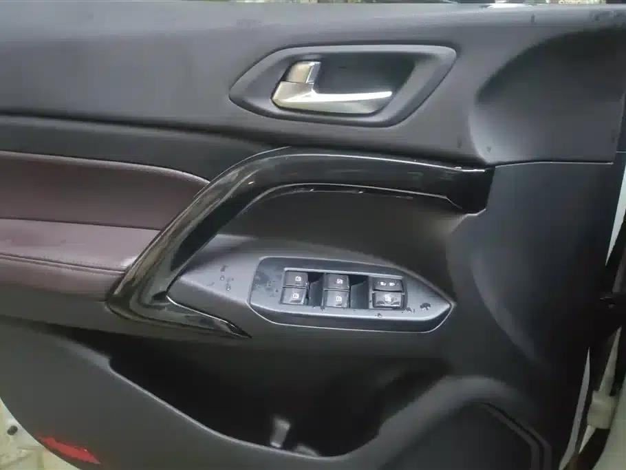Trumpchi GS4 2018 235T Automatic 2WD Elite Edition — миниатюра 7