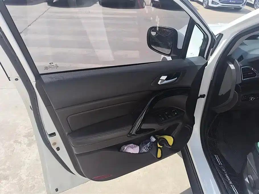 Trumpchi GS4 2016 235T Manual Deluxe Edition — миниатюра 7