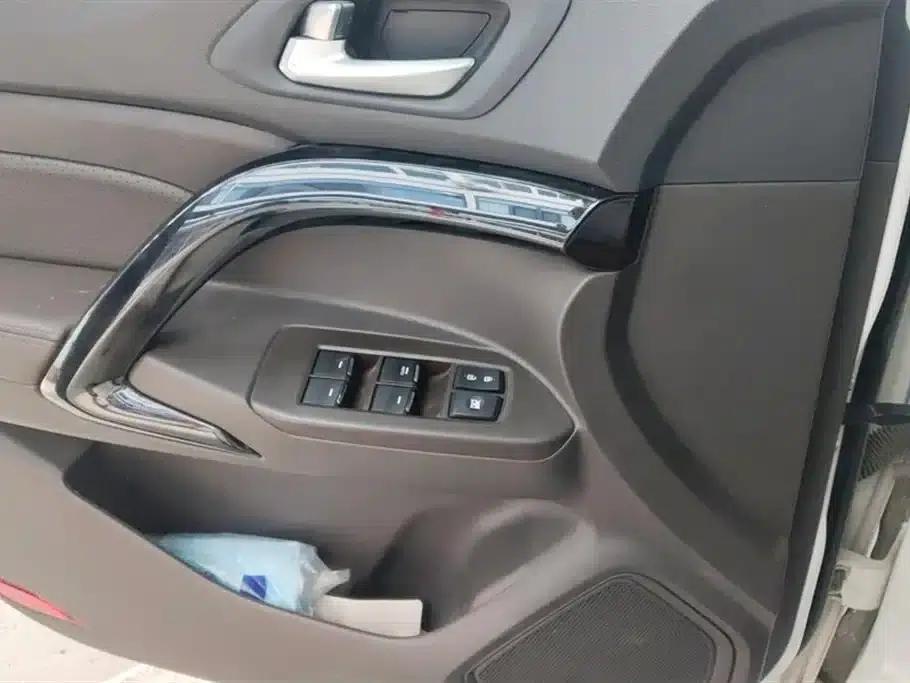 Trumpchi GS4 2017 235T Manual 2WD Luxury Edition — миниатюра 7
