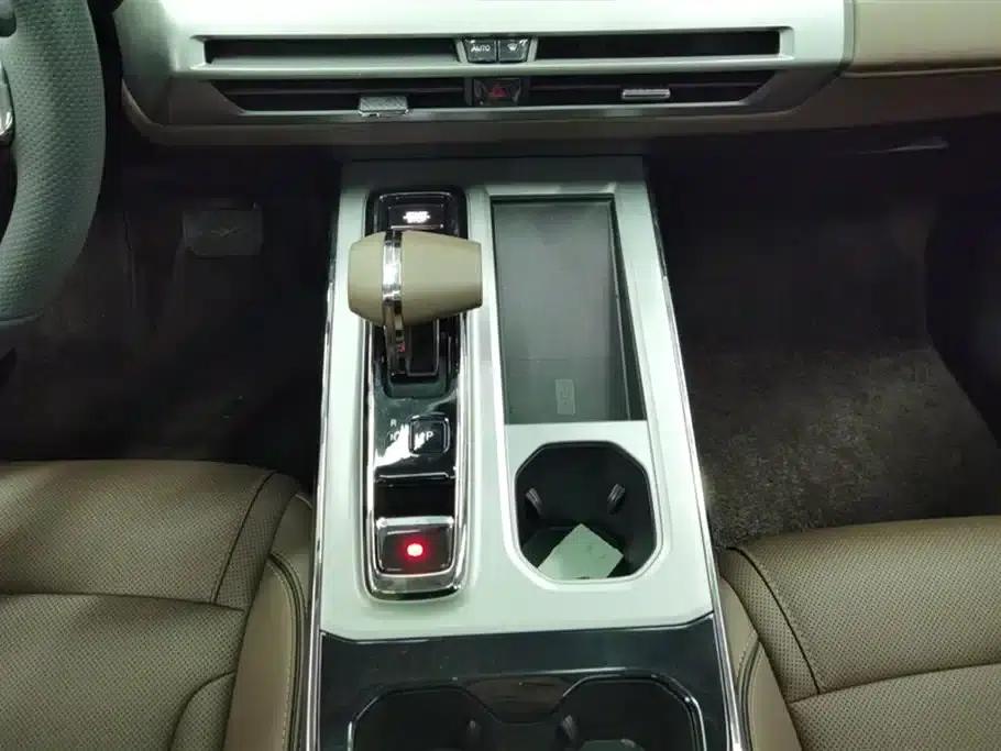 Trumpchi GS4 2024 MAX 1.5T Flagship Edition — миниатюра 16