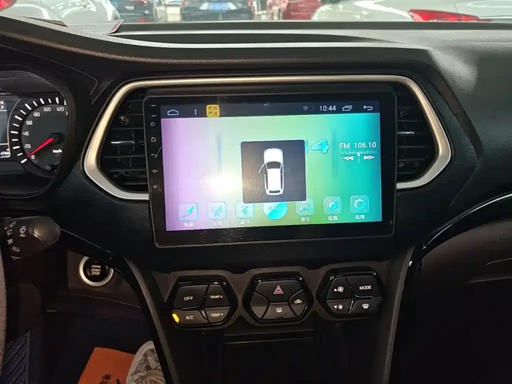 Trumpchi GS4 2017 235T Automatic 2WD Elite Edition — миниатюра 13
