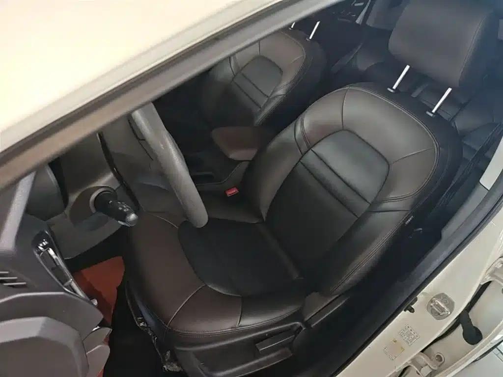 Trumpchi GS4 2017 235T Automatic 2WD Elite Edition — миниатюра 15