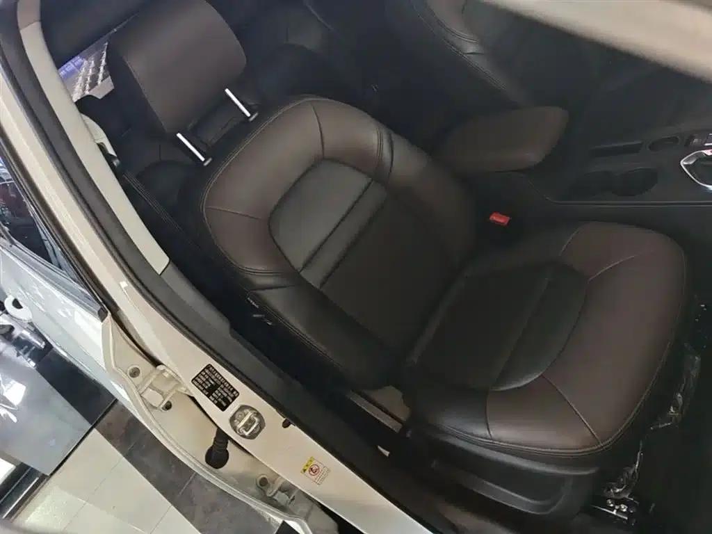 Trumpchi GS4 2017 235T Automatic 2WD Elite Edition — миниатюра 25