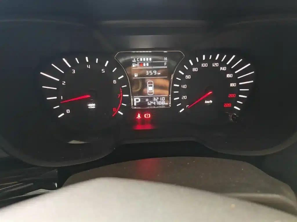 Trumpchi GS4 2017 200T G-DCT 2WD Comfort Edition — миниатюра 19