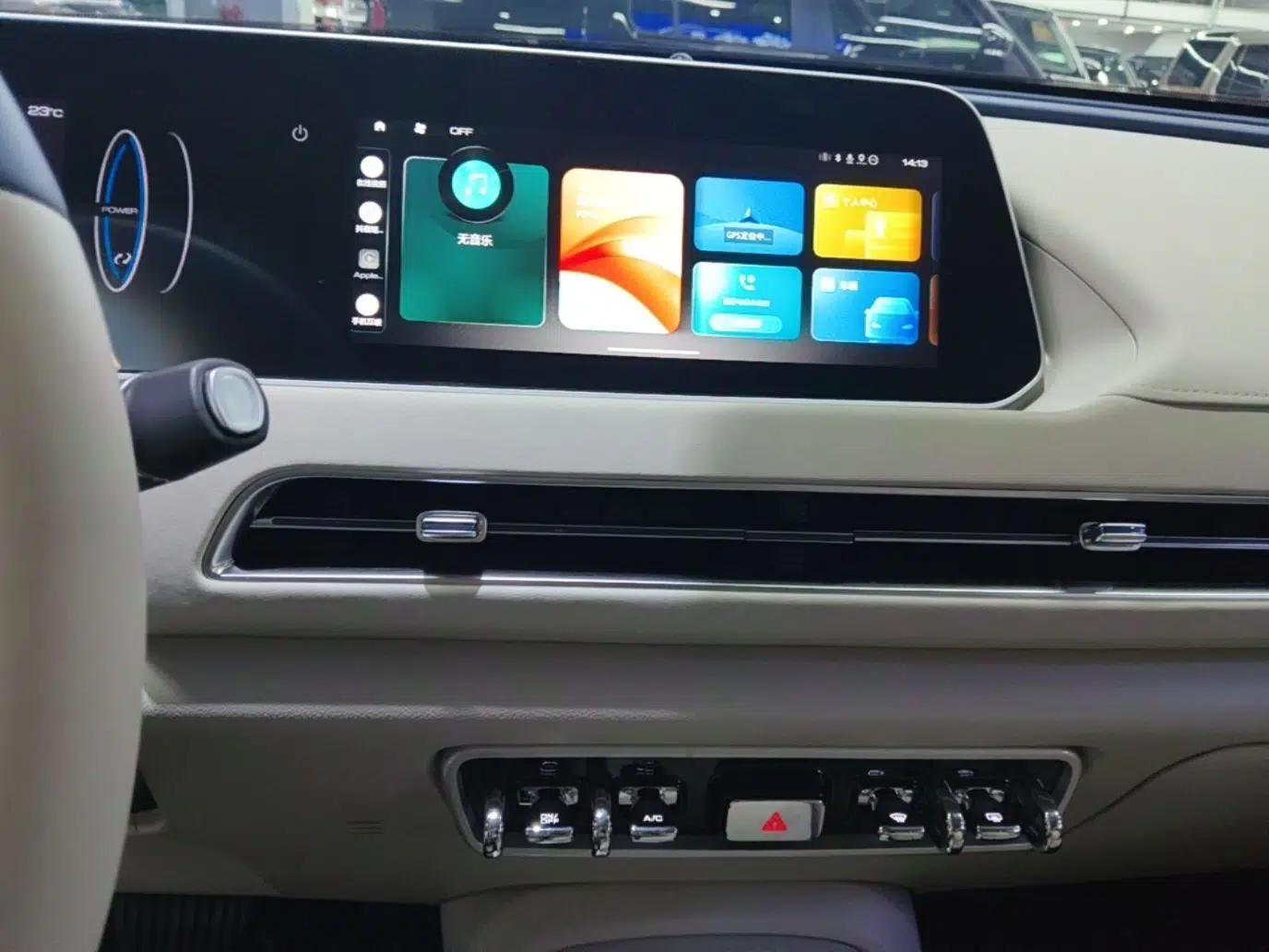 ORA Good Cat 2024 401 km Luxury Version — миниатюра 15