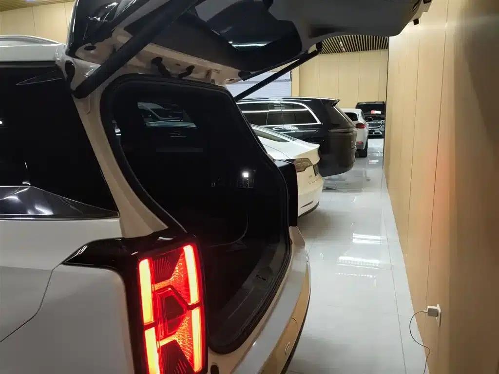 Trumpchi ES9 2024 PHEV 143km Pro+ — миниатюра 19