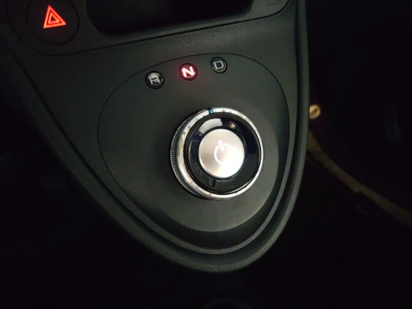 ORA Black Cat 2021 351 km Luxury Version — миниатюра 17