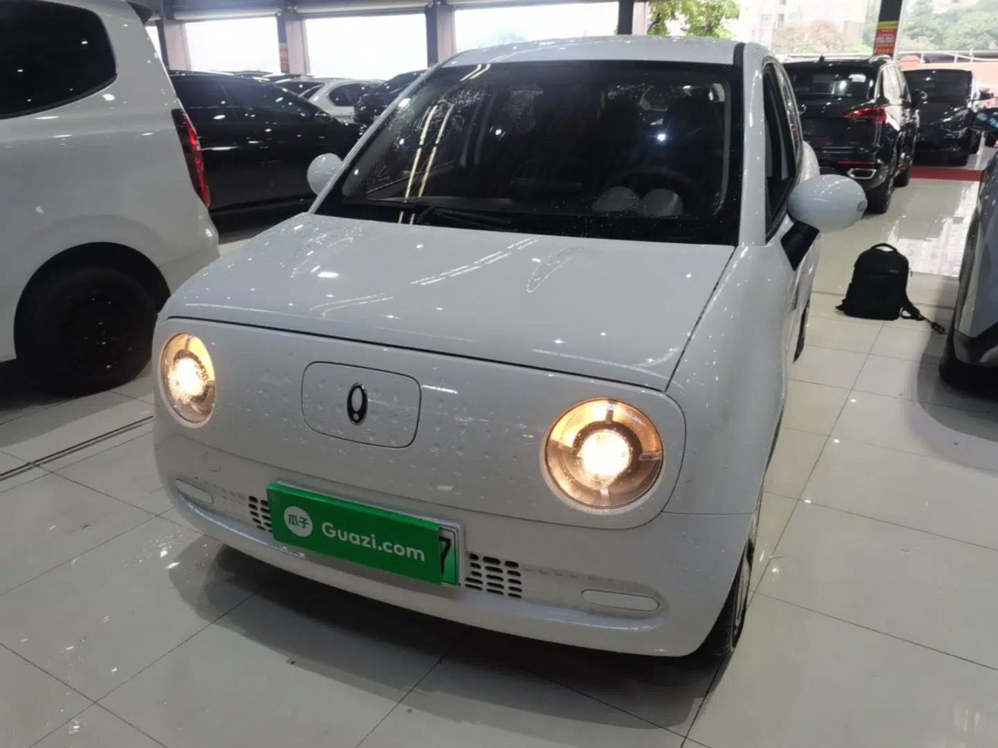 ORA Black Cat 2021 301km Cute Pet Edition — миниатюра 1