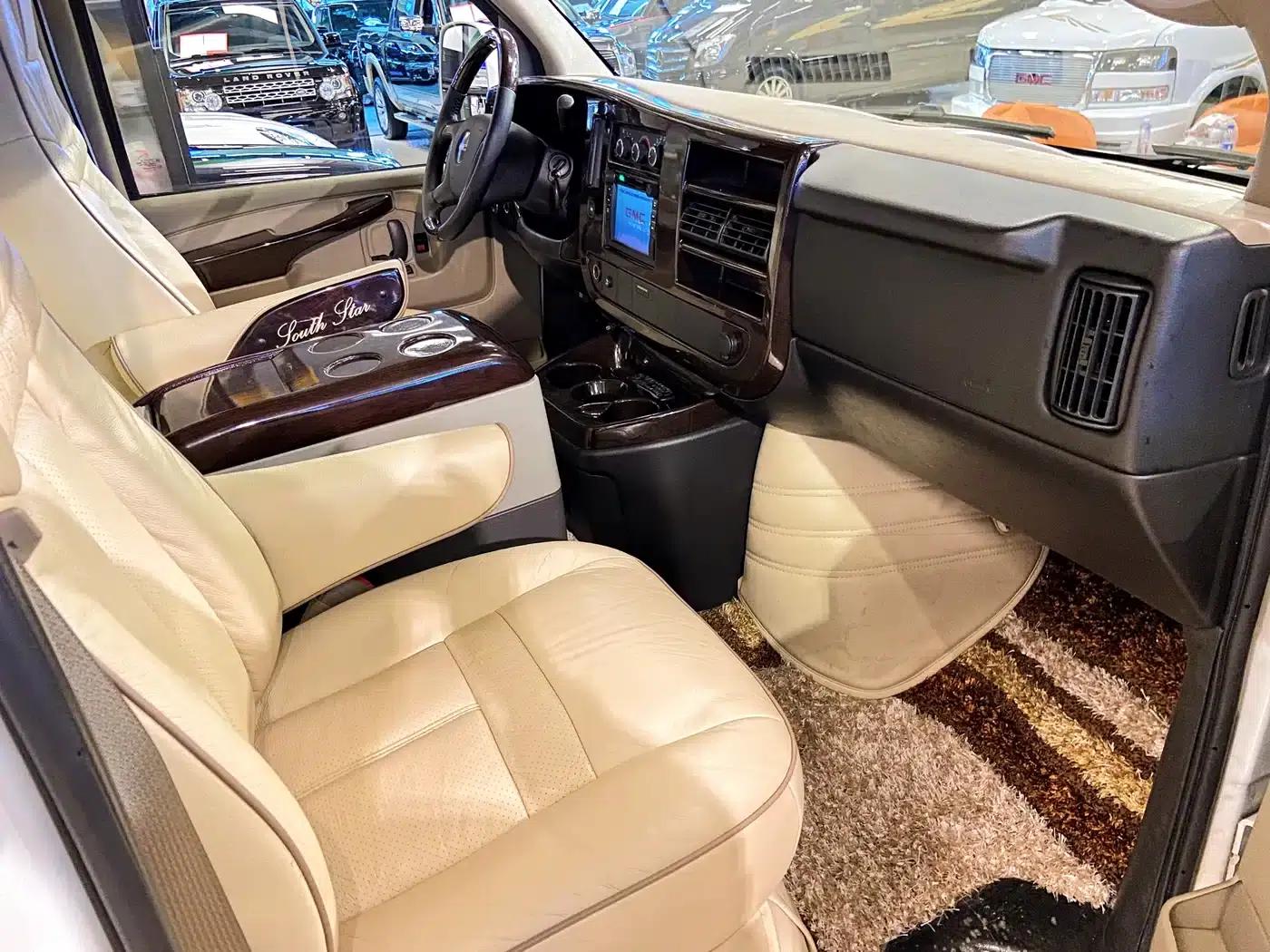2011 SAVANA 5.3L Business Star 7-seater — миниатюра 12