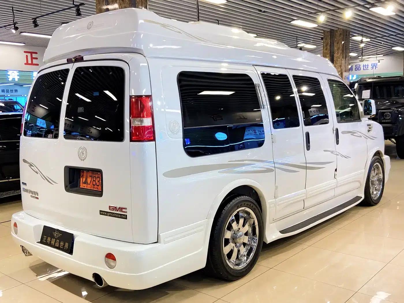 2011 SAVANA 5.3L Business Star 7-seater — миниатюра 7